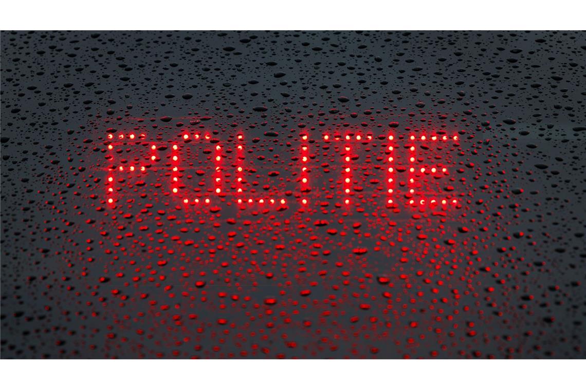 Niederlande: "Drogenkriminelle immer gewissenloser" Das niederländische Wort für Polizei lautet "Politie". (Symbolbild)