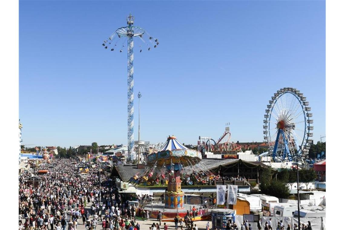 Das Oktoberfest ist nun eine geschützte Marke. Foto: Tobias Hase/dpa/Archivbild