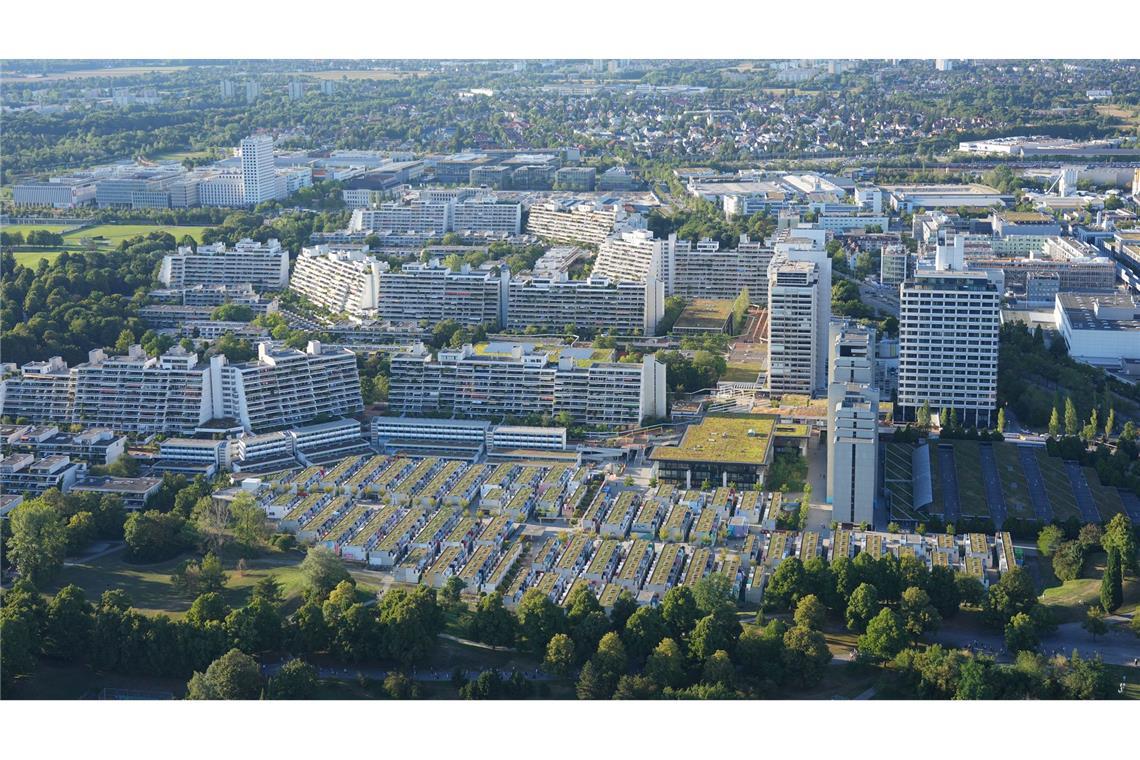 Das Olympische Dorf der Sommerspiele 1972 in München bietet heute viele Wohnungen. (Archivbild)