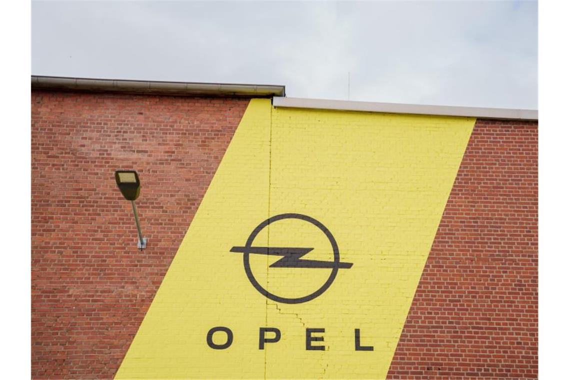 Opel-Werke werden nicht ausgegliedert Das Opel-Werk in Rüsselsheim. Foto: Andreas Arnold/dpa