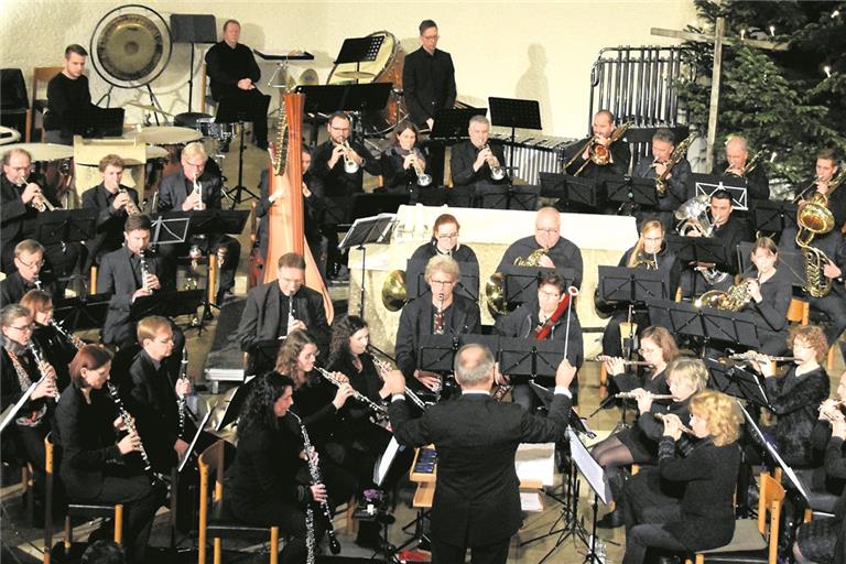 Das Orchester nahm das Publikum auf eine faszinierende Reise durch die Musikstile vom 16. bis ins 21. Jahrhundert mit. Foto: E. Klaper