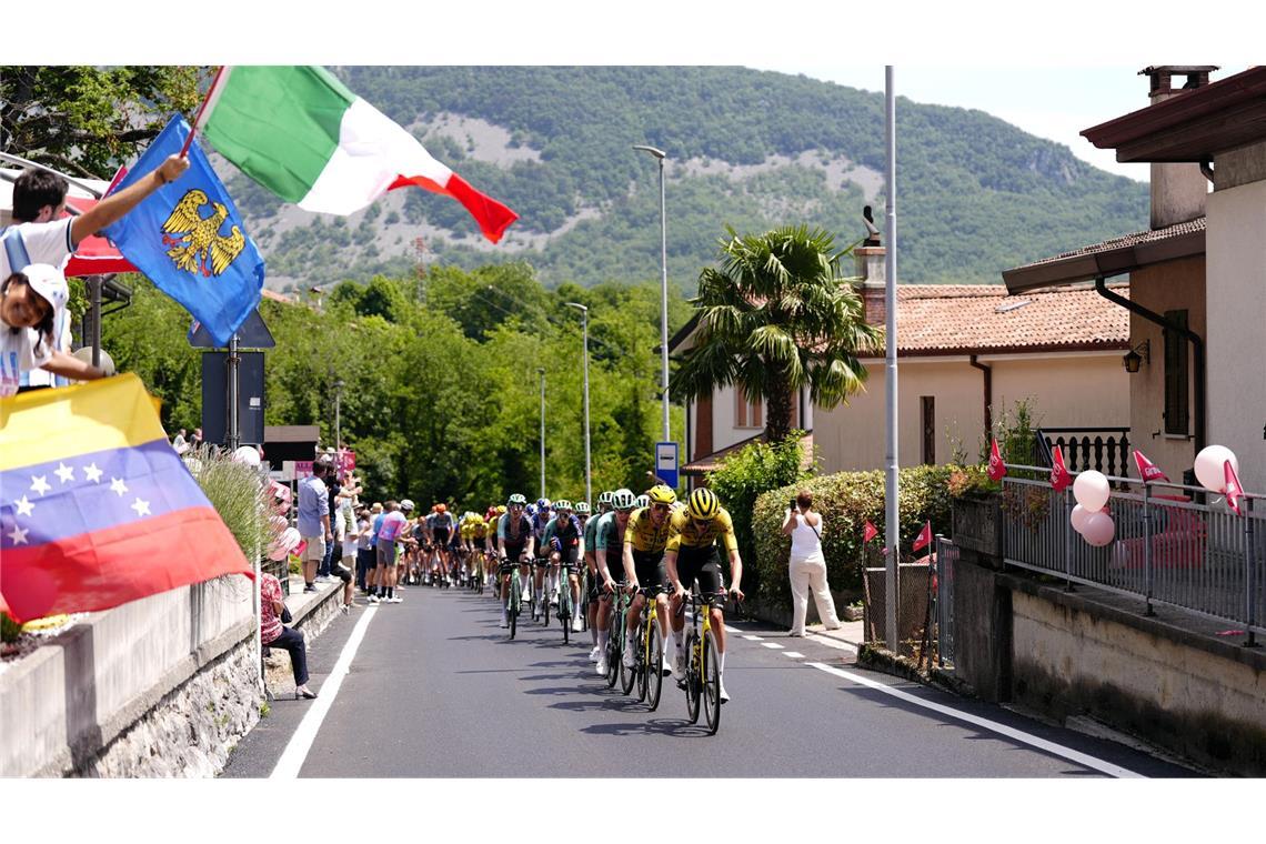 Das Peloton auf der 20. Etappe des Giro d’Italia.