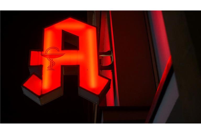 Das Pharmaunternehmen Zentiva hat eine Charge des Medikaments Ibuflam mit dem Wirkstoff Ibuprofen von Großhändlern und Apothekern zurückgerufen. (Symbolbild)