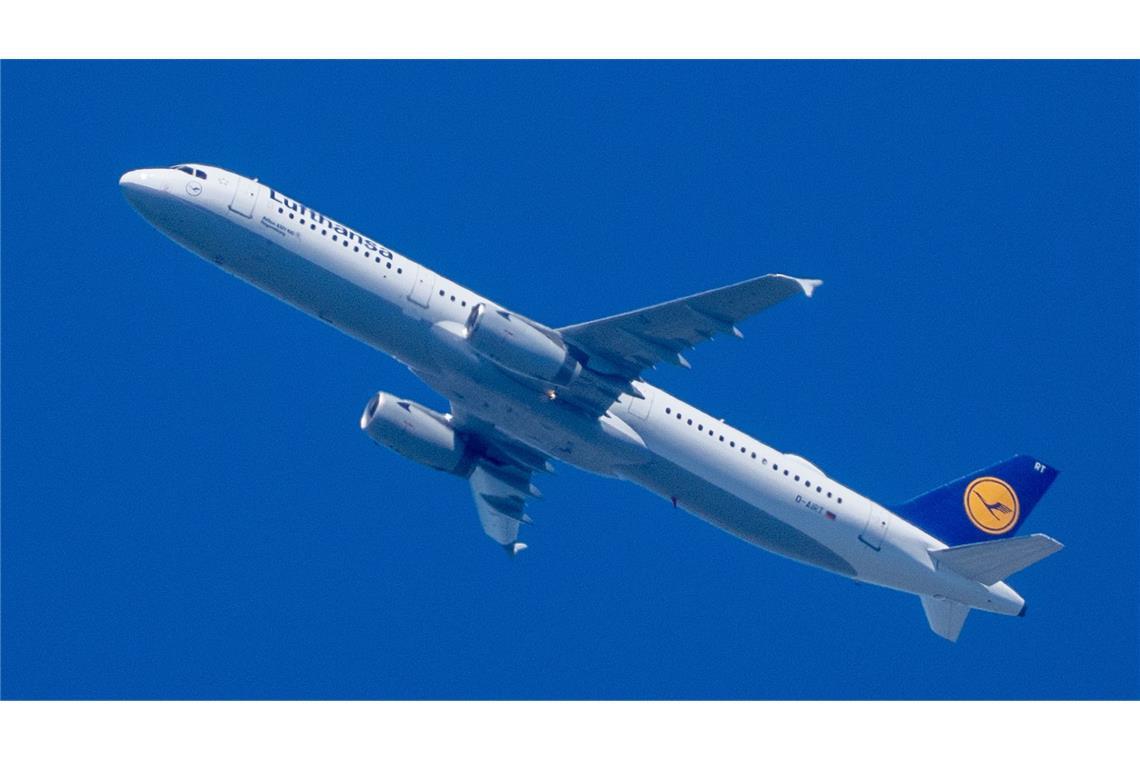 Triebwerksausfall bei Lufthansa-Flug über dem Atlantik Das Pilot musste umdrehen und zurück zum Flughafen nach New York kehren. (Symbolbild)