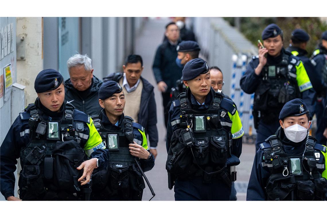 Das Polizeiaufgebot zum Tag der Strafmaßverkündung war groß.
