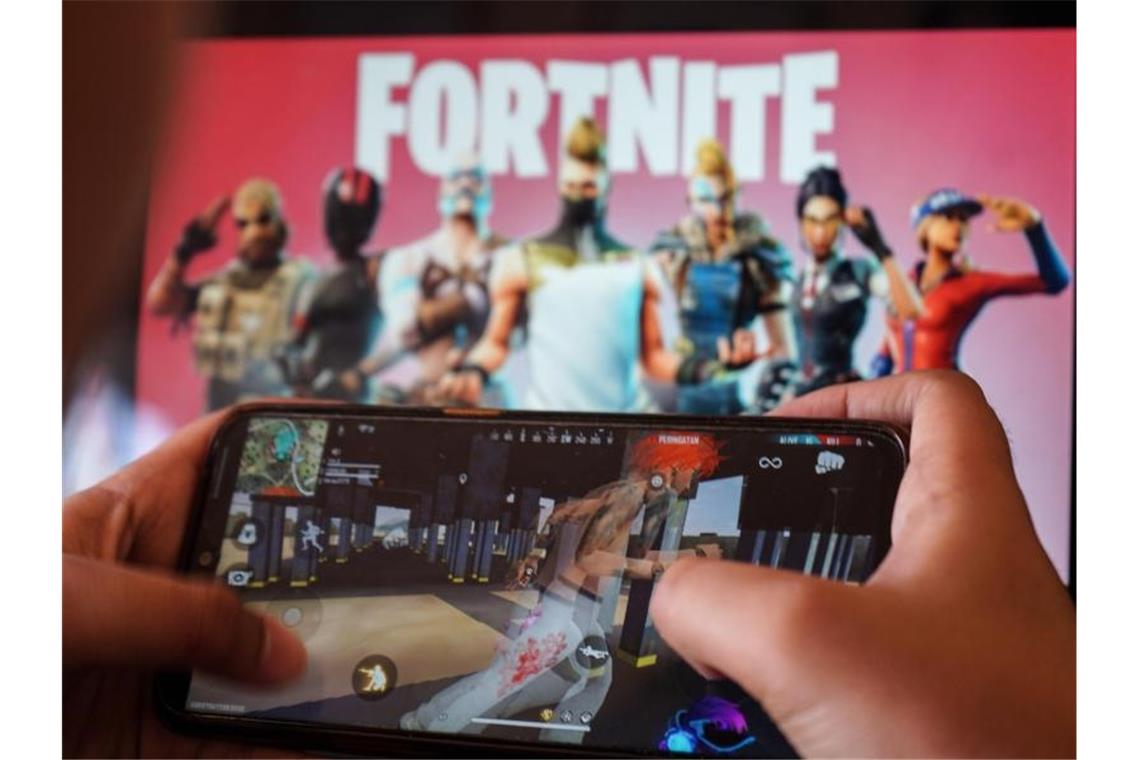 „Fortnite“ könnte über Umweg auf iPhones zurückkehren Das populäre Online-Spiel „Fortnite“ steht vor der Rückkehr auf Apples iPhone. Foto: Herwin Bahar/ZUMA Wire/dpa