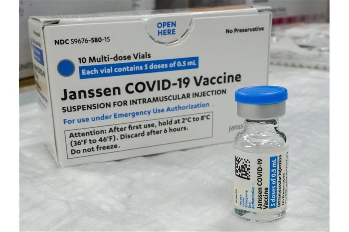 USA: Jeder Fünfte voll geimpft Das Präparat von Johnson & Johnson muss nur einmal verimpft werden. Foto: Mary Altaffer/AP/dpa
