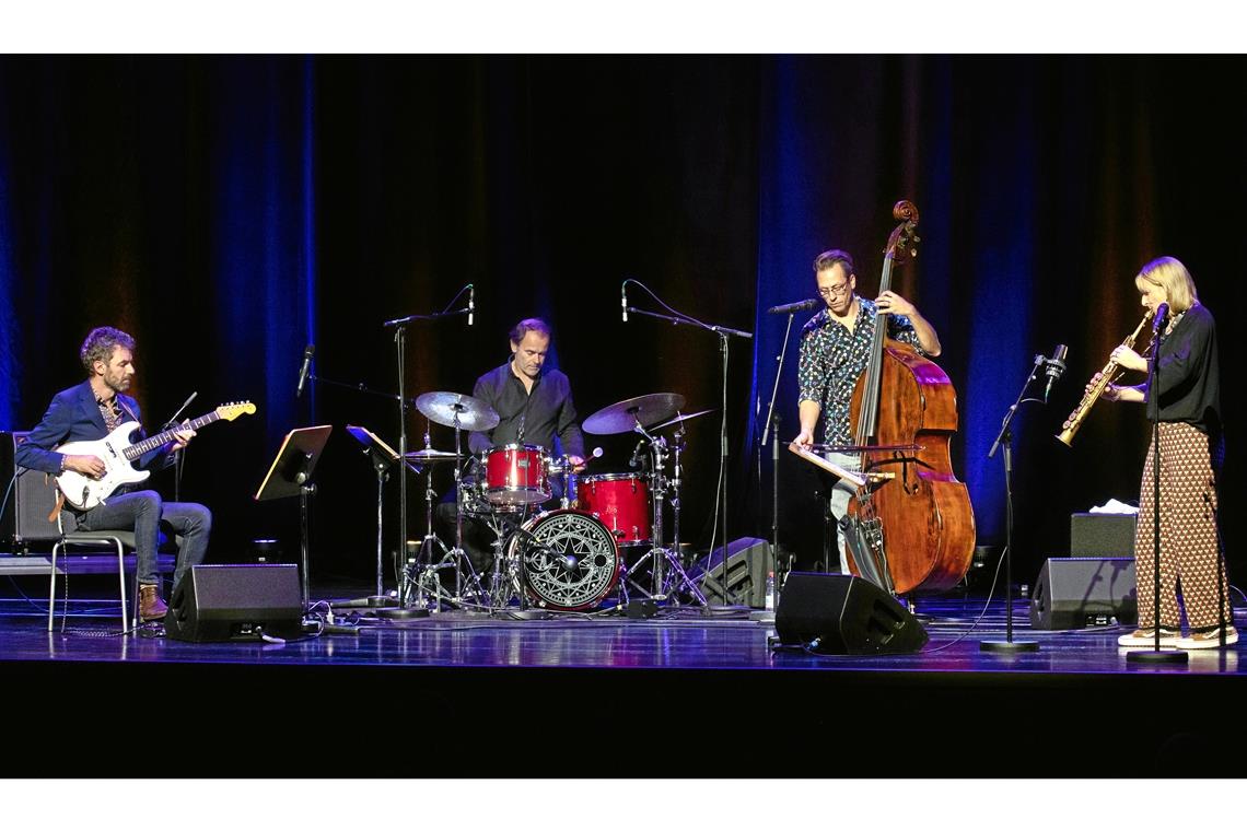 Gefeierter Start der Jazzreihe im Bürgerhaus Das Quartett sorgt für einen Abend feiner akustischer Spezialitäten. Foto: J. Fiedler