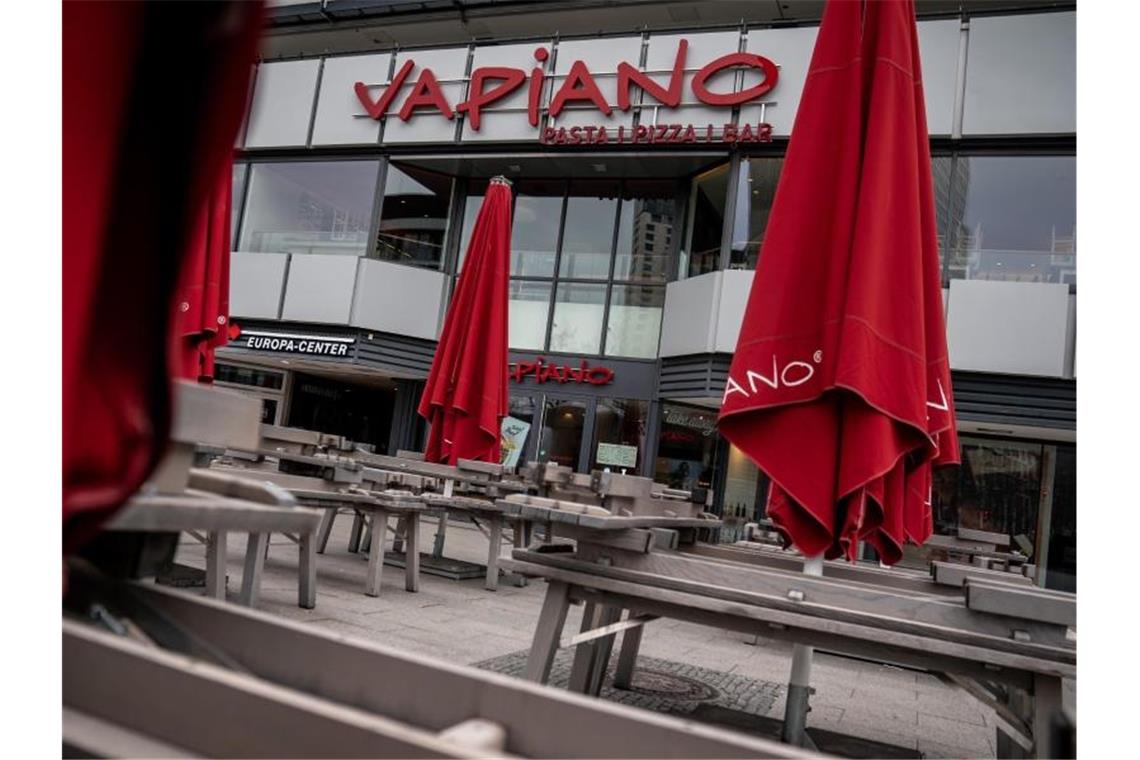 Restaurantkette Vapiano stellt Insolvenzantrag Das Restaurant „Vapiano“ bleibt geschlossen. Foto: Michael Kappeler/dpa