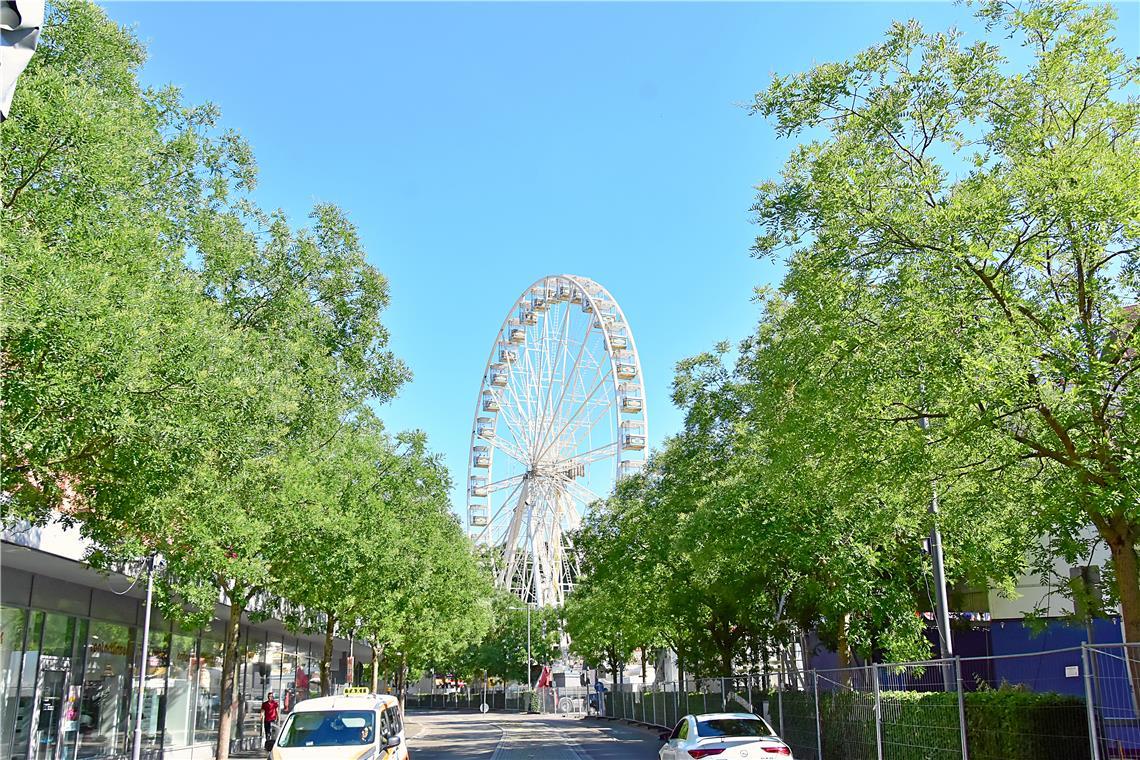 Das Riesenrad ist schon von weitem zu sehen. 