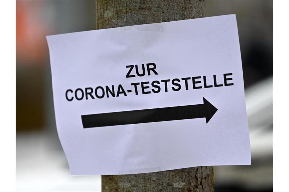 Coronavirus in Deutschland: 22.046 Neuinfektionen gemeldet Das RKI zählt in Deutschland seit Beginn der Pandemie mehr als 1,1 Million nachgewiesene Infektionen mit Sars-CoV-2. Foto: Martin Schutt/dpa-Zentralbild/dpa