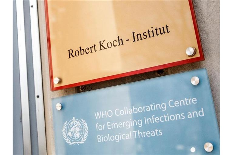 Das Robert Koch-Institut legt einen neuen Wochenbericht vor. Foto: Carsten Koall/dpa