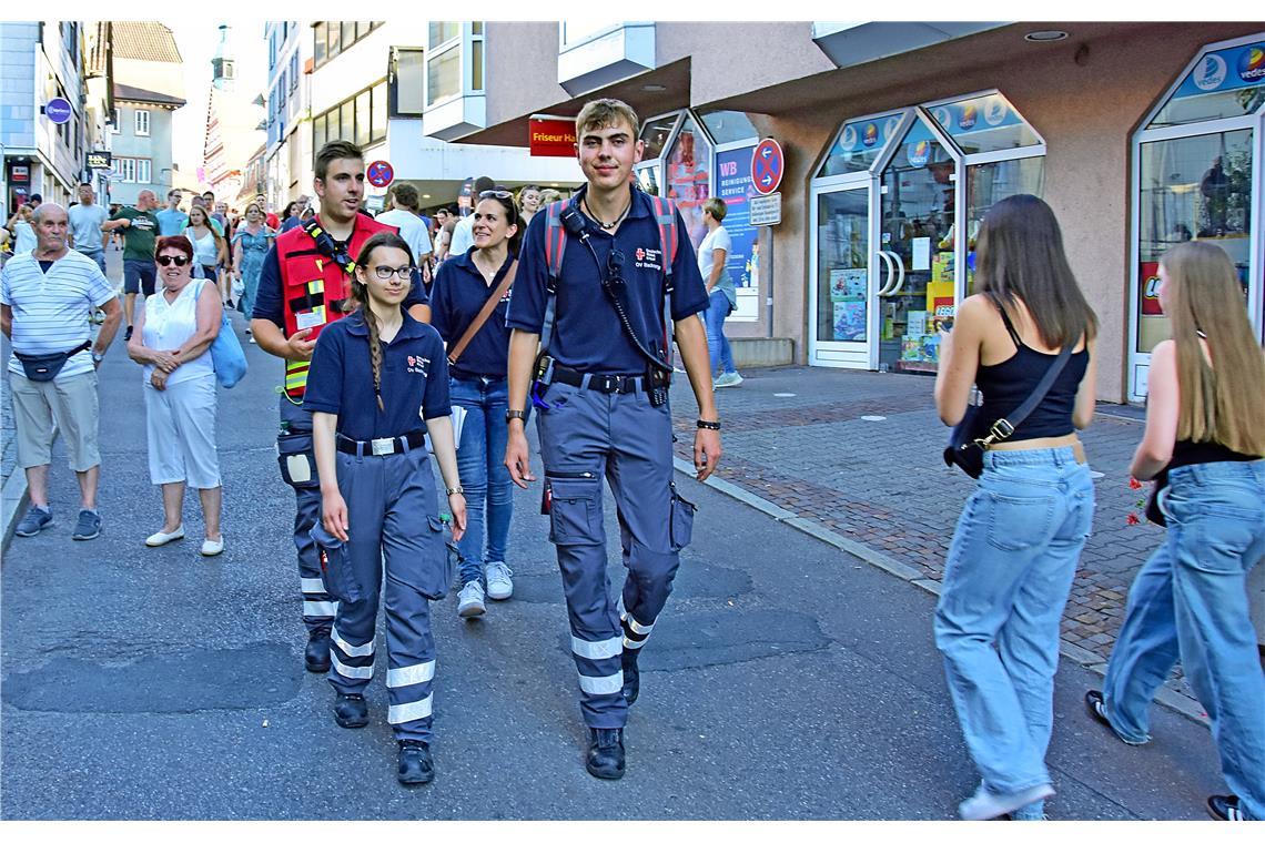 Das Rote Kreuz ist im Einsatz und eilt bei Bedarf schnell zur Hilfe. 