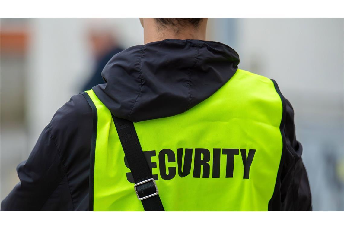 Polizei: Securitymitarbeiter greifen Gäste nach Feier an Das Security-Personal griff die Gäste an. (Symbolbild)