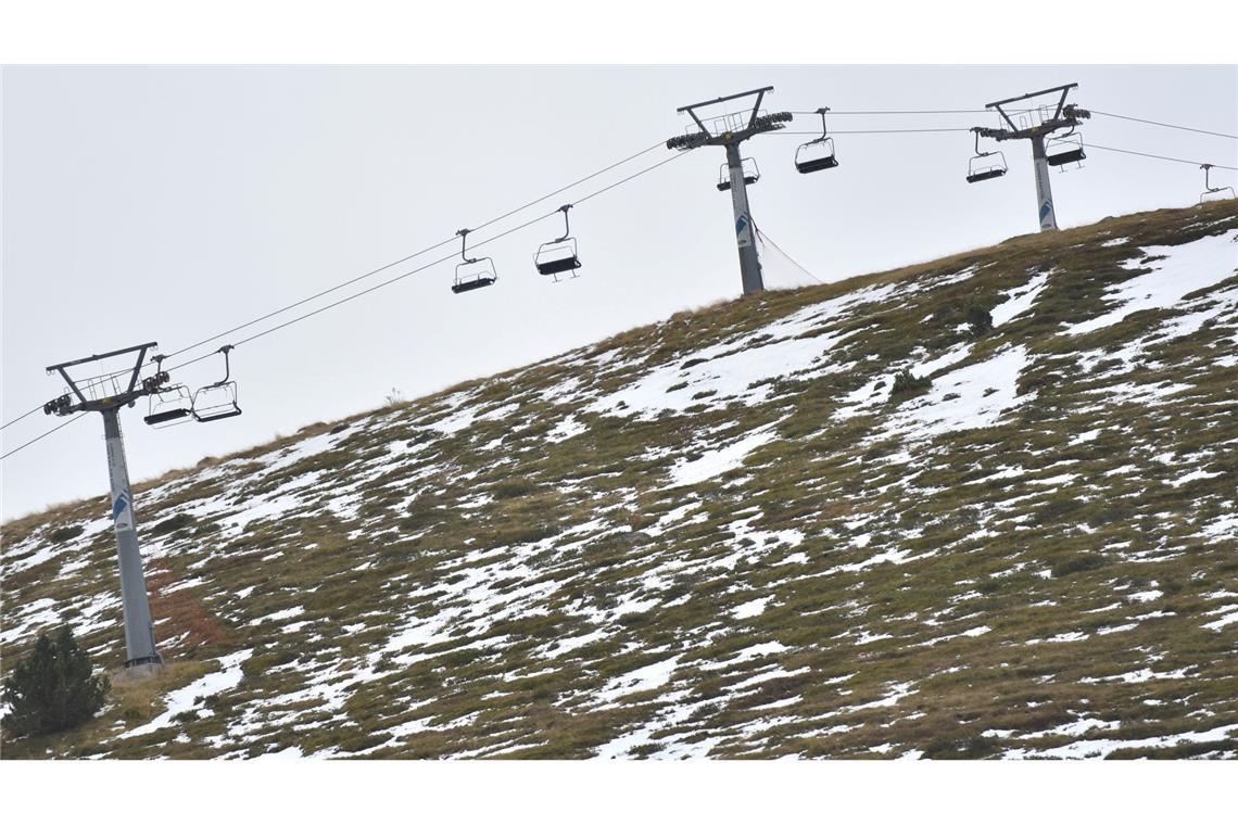 Viele Verletzte bei Skilift-Unfall im Winterparadies Das Skigebiet Astún (Symbolbild) liegt in den Pyrenäen.