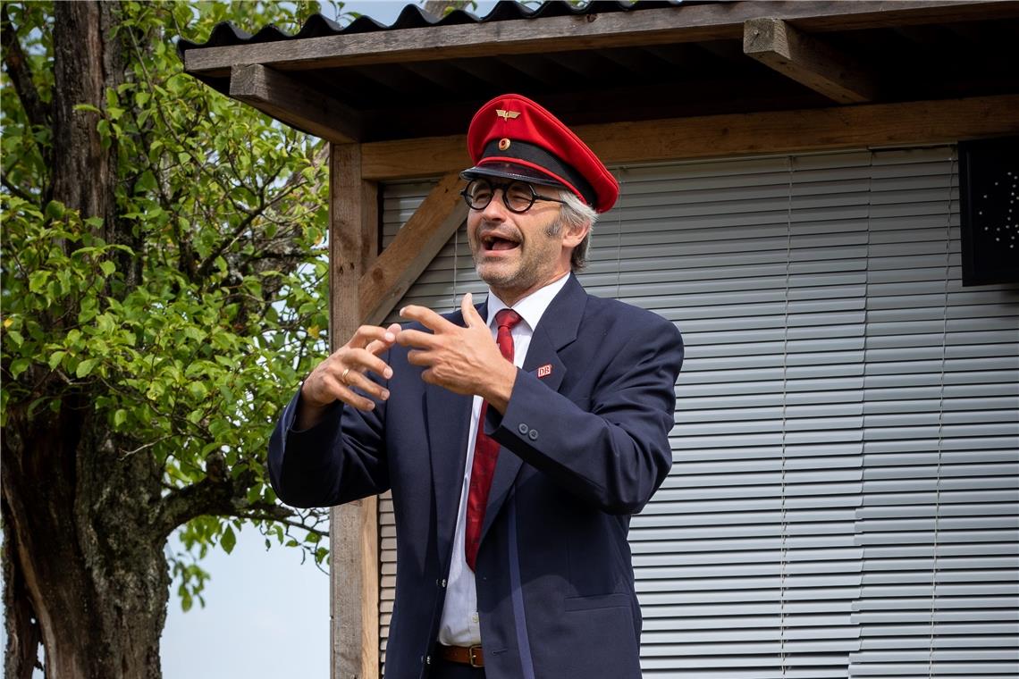 „Das lindert einen Teil der Schmerzen“ Das Soforthilfepaket für Solo-Selbstständige und Kleinunternehmer kommt auch Freiberuflern wie Thomas Weber mit seinem Kabirinett in Spiegelberg-Großhöchberg zugute. Foto: A. Becher