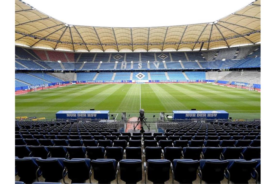 Zwei Corona-Fälle: Aue-Spiel beim HSV fällt aus Das Spiel von Erzgebirge Aue beim Hamburger Sport Verein fällt wegen zwei Corona-Fällen aus. Foto: Stuart Franklin/Getty Images Europe/Pool/dpa