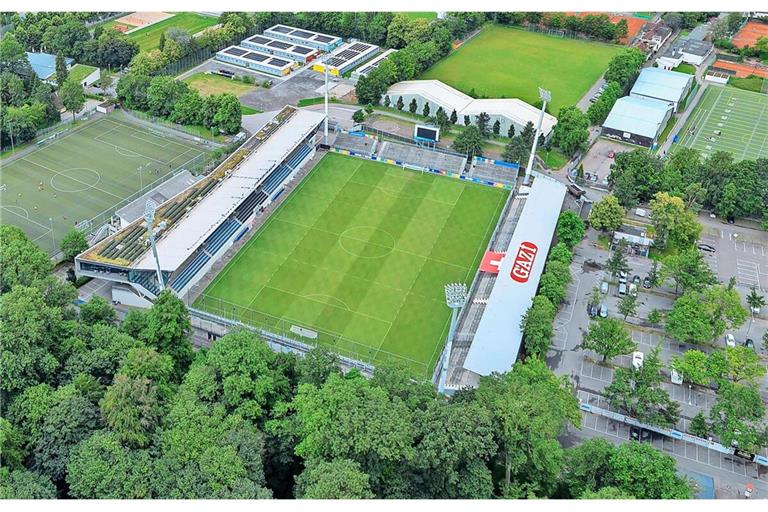 Das Stadion auf der Waldau trägt auch in den nächsten zehn Jahren den Namen eines Sponsors.