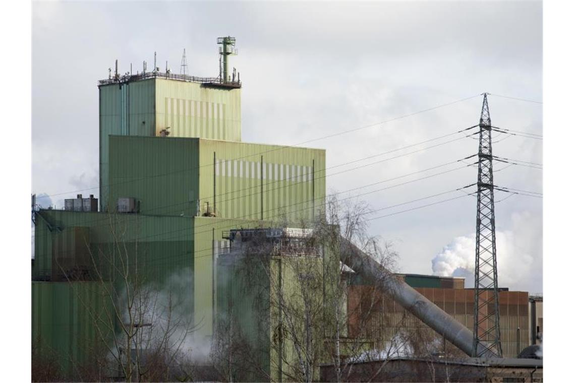 Bund stützt Georgsmarienhütte mit 58 Millionen Euro Das Stahlwerk der Georgsmarienhütte-Gruppe (GMH). Die Bundesregierung unterstützt den niedersächsischen Stahlhersteller in der Corona-Krise mit einer stillen Beteiligung in Höhe von 58 Millionen Euro. Foto: picture alliance / dpa