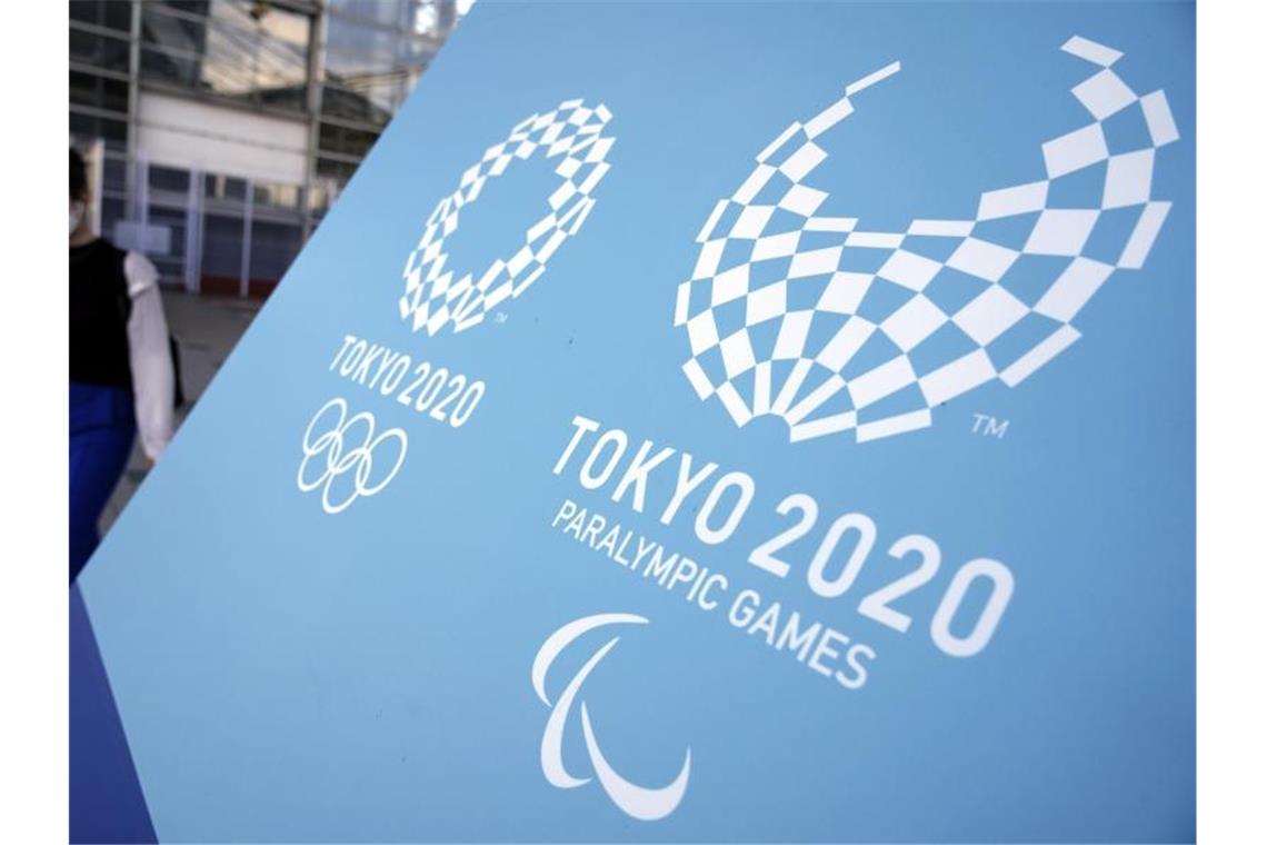 Das Symbol der Olympischen und Paralympischen Spiele 2020. Foto: Eugene Hoshiko/AP/dpa