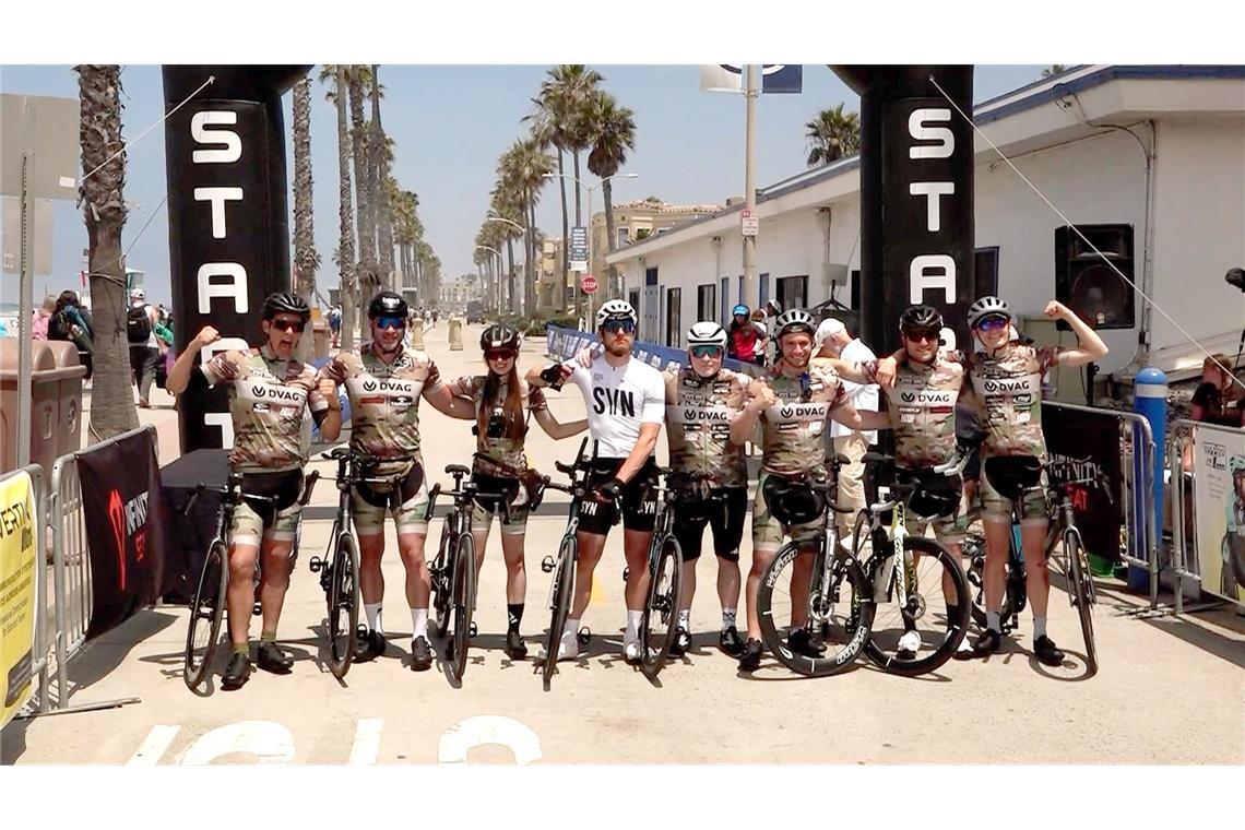 Influencer-Team um Joey Kelly bei Extrem-Radrennen durch USA