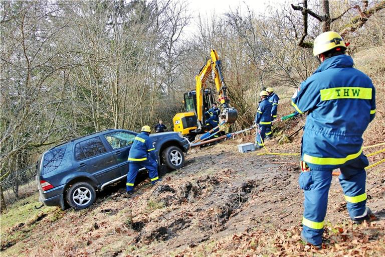 Das Technische Hilfswerk musste bei der Rettung helfen. Foto: 7aktuell.de/Kevin Lermer