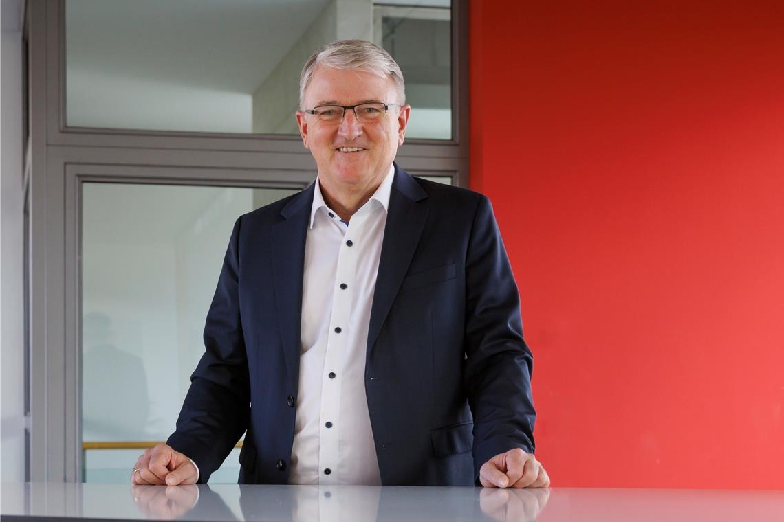 „Sparen ist weiterhin angesagt“ „Das Teuerste, was man tun kann, ist nichts tun.“ KSK-Chef Ralph Walter warnt vor dem Wertverlust der Ersparnisse auf Giro- und Festgeldkonten. Foto: Kreissparkasse Waiblingen