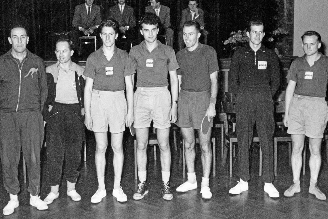 Das Trio aus Australien und die Mannschaft der Firma J. F. Adolff präsentierten ...