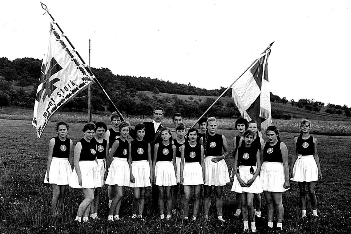 Das Turnen, hier das Frauenteam aus dem Jahr 1961, hat das Vereinsleben geprägt. Foto: TSV Bad Rietenau