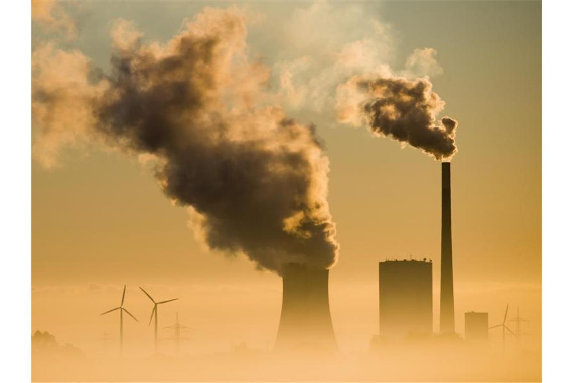 Das Umweltbundesamt (UBA) hatte bereits zu Beginn der Pandemie einen Rückgang des Treibhausgas-Ausstoßes erwartet. Foto: Julian Stratenschulte/dpa