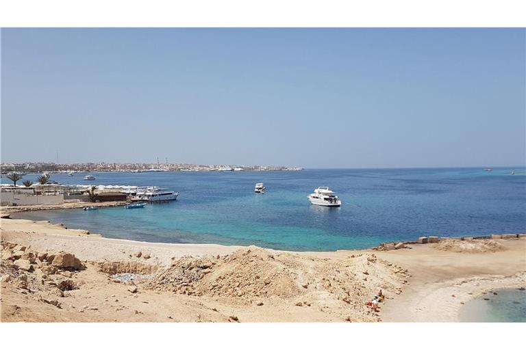 Das Unglück habe sich am Donnerstag vor der Küste des auch bei Deutschen beliebten Badeorts Hurghada ereignet. (Archivbild)