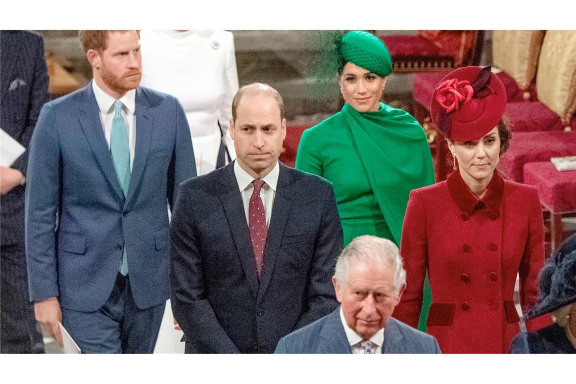 Das Verhältnis von Prinz Harry und seiner Frau Meghan zum Rest der Königsfamilie gilt als zerrüttet. (Archivbild)