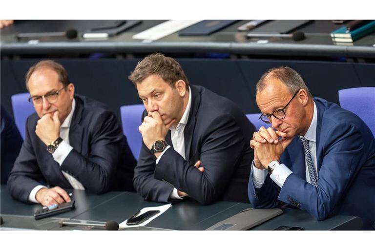 Das vorläufige Scheitern der Richterwahl im Bundestag hat die schwarz-rote Koalition unmittelbar vor der Sommerpause in ihre erste handfeste Krise gestürzt.