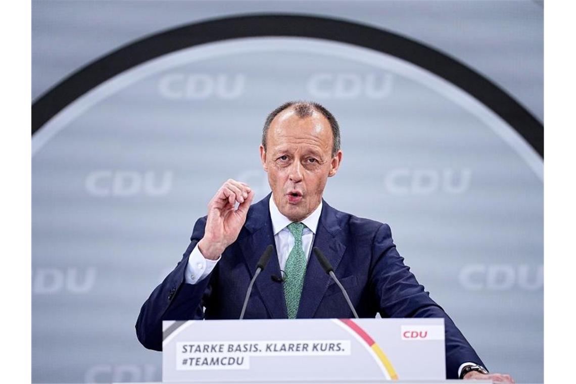 CDU-Parteitag wählt Merz zum neuen Vorsitzenden „Das, was wir im Jahr 2021 in der Union erlebt haben, das darf sich nicht wiederholen. Und das wird sich nicht wiederholen“, sagte Friedrich Merz zu den Auseinandersetzungen zwischen CDU und CSU im vergangenen Jahr. Foto: Michael Kappeler/dpa