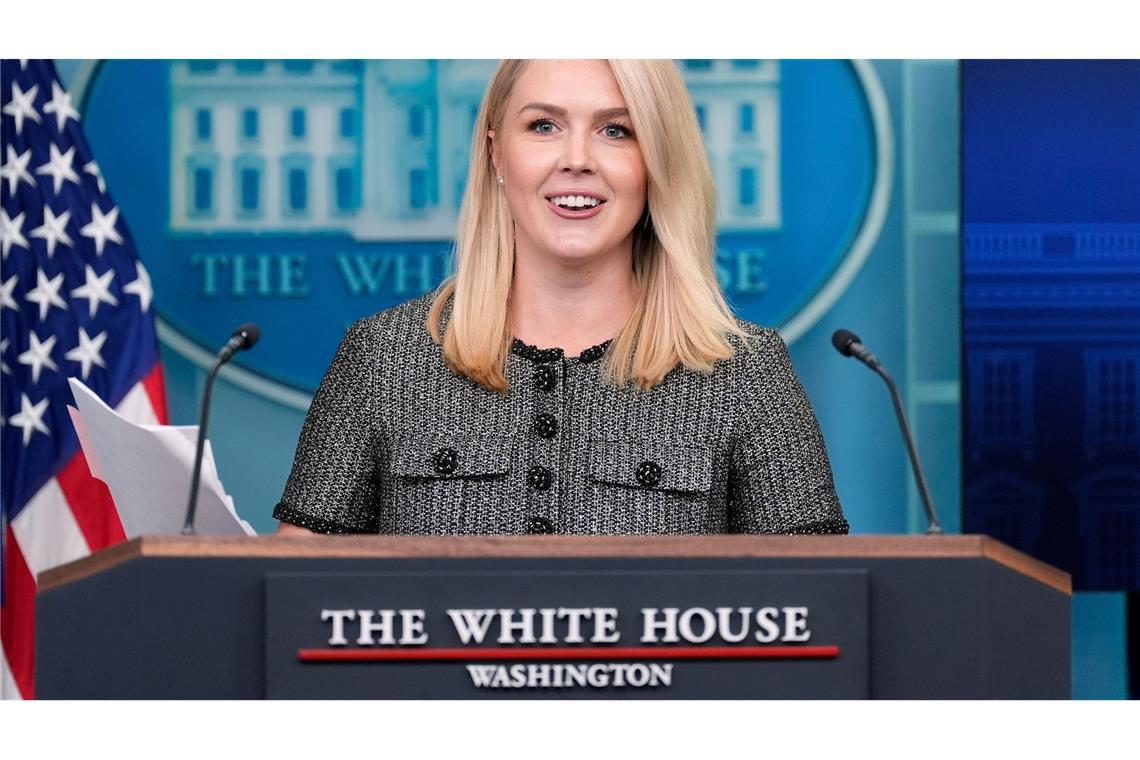 US-Regierung: Dutzende Handelsdeals sind Herausforderung Das Weiße Haus - hier Pressesprecherin Karoline Leavitt - sieht die Aushandlung Dutzender internationaler Handelsdeals innerhalb von Wochen selbst als große Herausforderung.