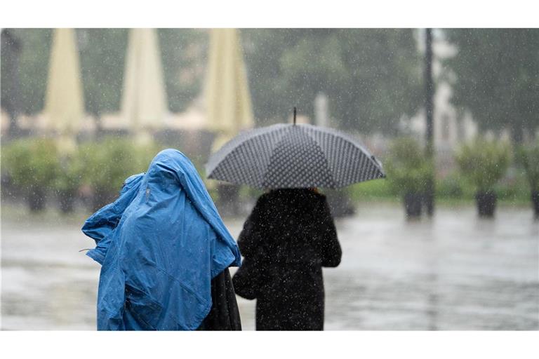 Das Wetter beleibt wechselhaft (Symbolbild).