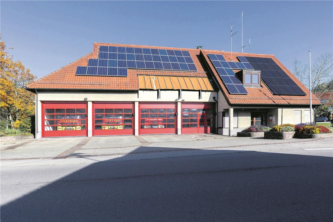 Das zentrale Gerätehaus der Weissacher Feuerwehr im Aichholzhof wurde 1984 bezogen. Jetzt besteht Erweiterungsbedarf, um aktuellen Erfordernissen gerecht zu werden. Foto: J. Fiedler