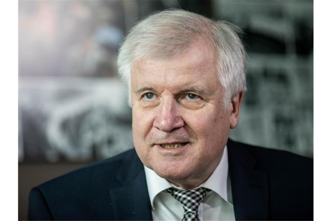 Bundesregierung verspricht mehr Geld für abgehängte Regionen „Das Ziel ist, den Menschen die Möglichkeit zu geben, in ihrer Heimat zu leben“, sagte Innenminister Horst Seehofer. Foto: Michael Kappeler