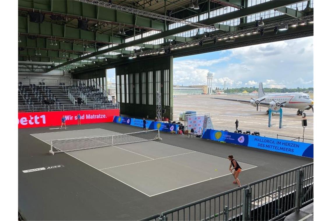 Tennis in Berlin: Aus dem Grunewald in den Hangar 6