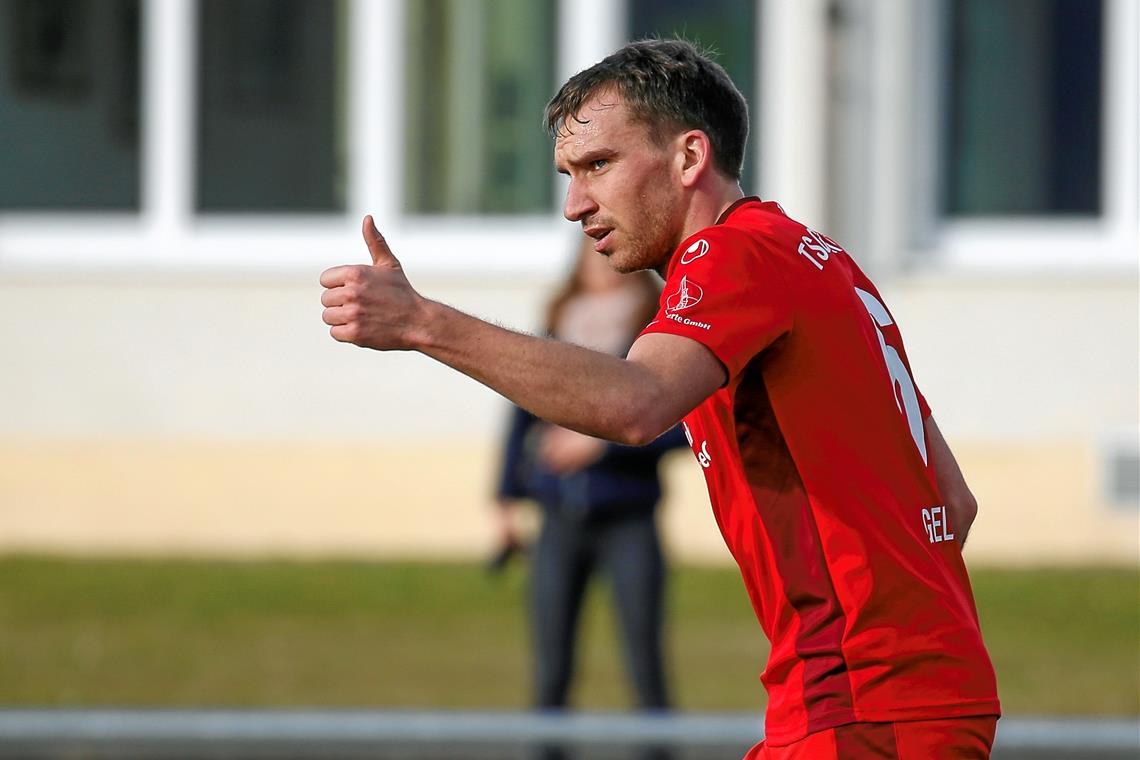 Dauerläufer läuft weiter für TSG auf Daumen hoch von Julian Geldner für zwei weitere Jahre bei der TSG Backnang. Foto: A. Becher