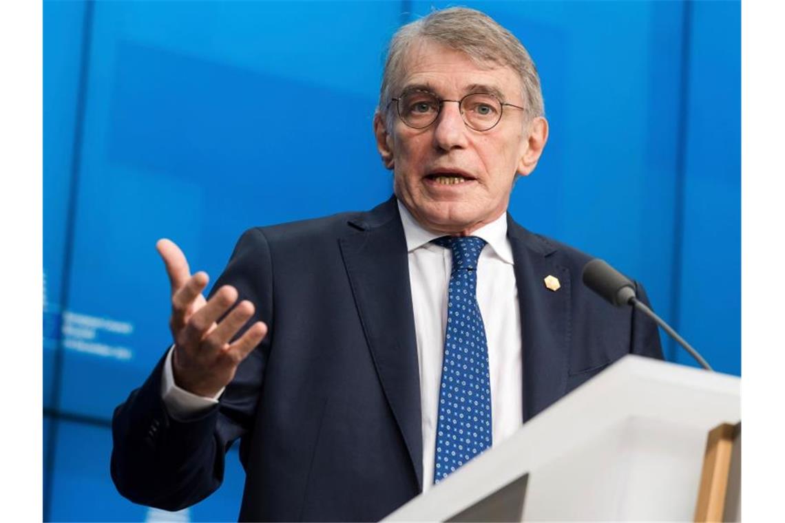 EU-Parlamentspräsident Sassoli ist tot David Sassoli, Präsident des EU-Parlaments, spricht während einer Pressekonferenz anlässlich eines EU-Gipfels. (Archivbild). Foto: Geert Vanden Wijngaert/AP/dpa