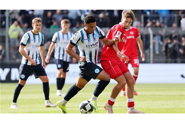 David Udogu und die Blauen wollen gegen Schott Mainz nachlegen.