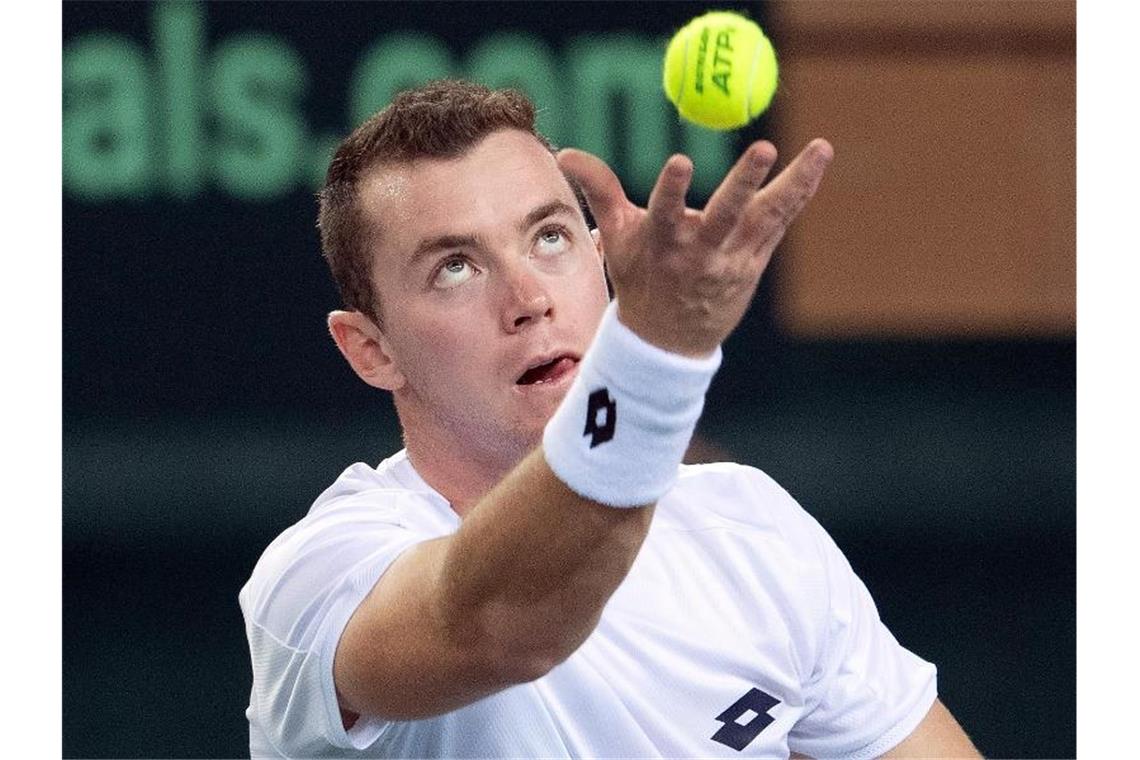 Davis-Cup-Profi Dominik Koepfer in Aktion. Foto: Federico Gambarini/dpa/Archivbild