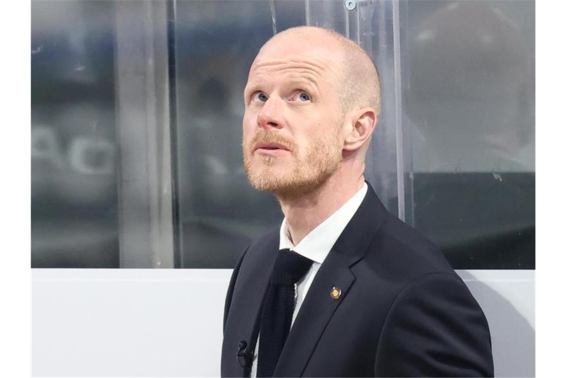 Eishockey-Coach Söderholm: „Wir leben hier nicht im Zirkus“ DEB-Coach Toni Söderholm sieht der WM zuversichtlich entgegen. Foto: Daniel Karmann/dpa