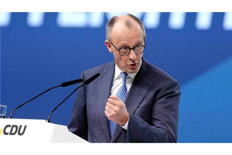 Debatten um den Sozialstaat und die Arbeitszeit bestimmen auch den Bundesparteitag in Stuttgart.