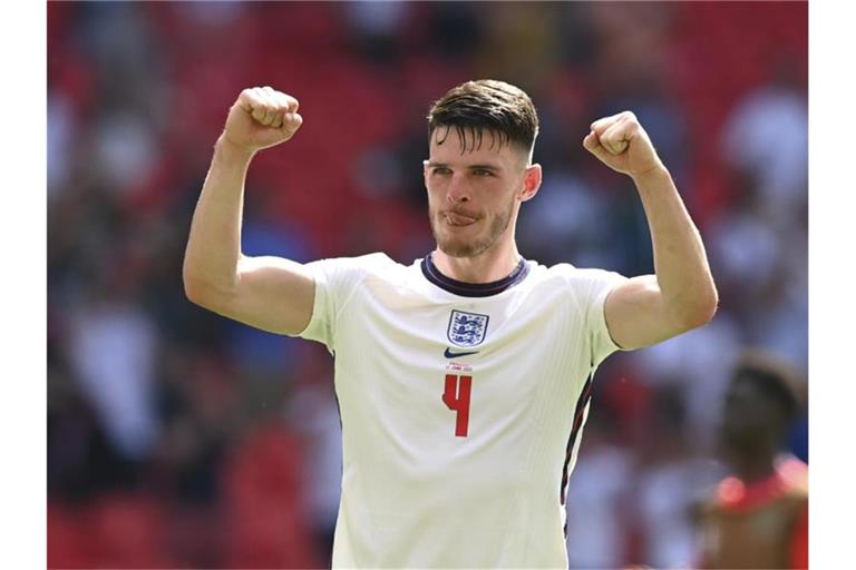 Declan Rice von England freut sich über den Sieg. Foto: Glyn Kirk/Pool AFP/AP/dpa