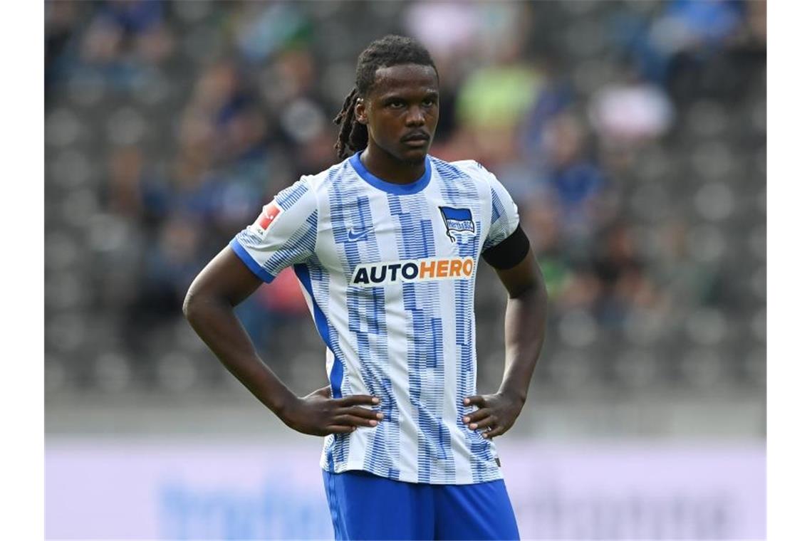 Dedryck Boyata von Hertha BSC während eines Spiels. Foto: Soeren Stache/dpa-Zentralbild/dpa