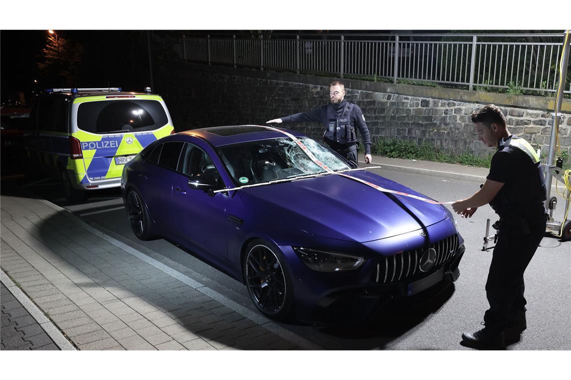 Deer Fahrer habe mit seinem 640 PS starken Auto angeben wollen. (Archivbild)