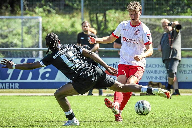 Defensivanker Paul König (rechts) ist gegen die Young Boys nicht am Ball. Der 22-Jährige fällt vorläufig wegen eines Muskelfaserrisses aus. Foto: Alexander Becher