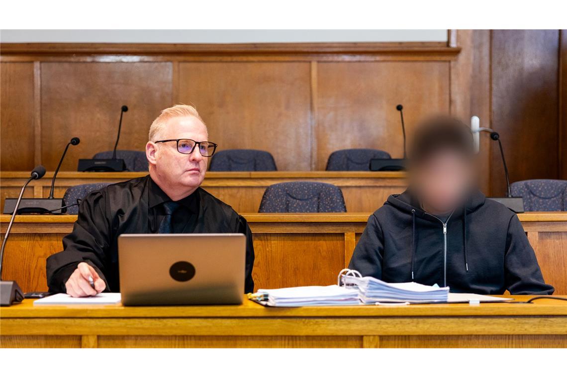 Dem Angeklagten wurden Mord, versuchter Mord und besonders schwerer Raub vorgeworfen. (Archivbild)